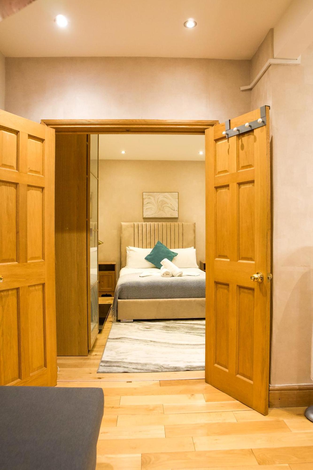 Imperial Earls Court Apartments ロンドン エクステリア 写真